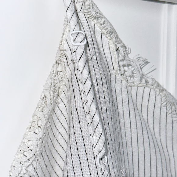 Astr The Label Tie Front Striped Lace Tank Small - Picture 9 of 11